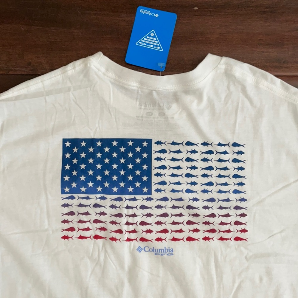 NWT Columbia PFG Fishing American Flag Red White and Blue T-Shirt Men’s XL